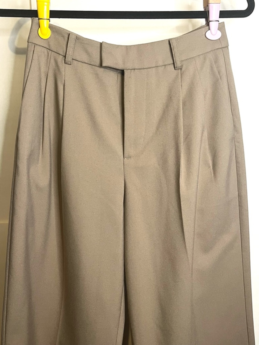 NWT Rails Women’s Size 0 (Waist 25) Marnie Pleated Front Pant in Almond - Picture 8 of 10
